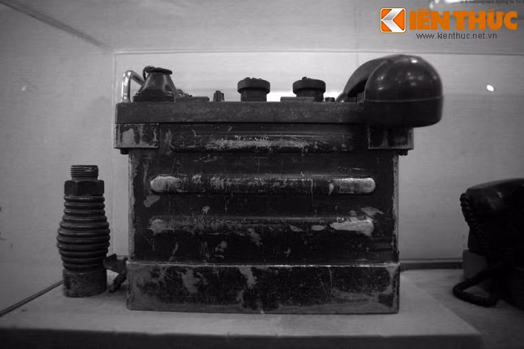 Máy bộ đàm PRC25 của quân đội Mỹ dùng để liên lạc chỉ huy vụ trong tàn sát dân thường tại Sơn Mỹ.