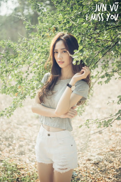 Những nhận xét tích cực từ phía cư dân mạng và truyền thông Trung Quốc, khiến cái tên Jun Vũ ngày càng trở nên phổ biến hơn chỉ trong một thời gian ngắn.