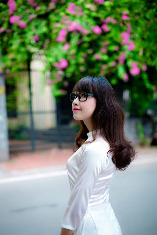 Còn trẻ tuổi nhưng niềm đam mê và nhiệt huyết với nghề của Hồng Nhung không hề non trẻ chút nào. Cô chia sẻ, thời gian tới cô sẽ tiếp tục thực hiện những dự định ấp ủ từ lâu về nghề