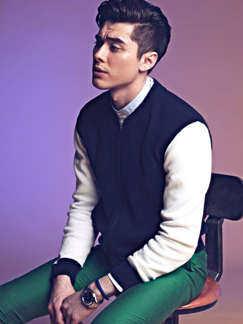 Các khán giả, fan của Jack Luck cũng cùng nhau chia sẻ những dòng chia buồn với gia quyến, những lời tiễn biệt gửi tới chàng MC xấu số này.