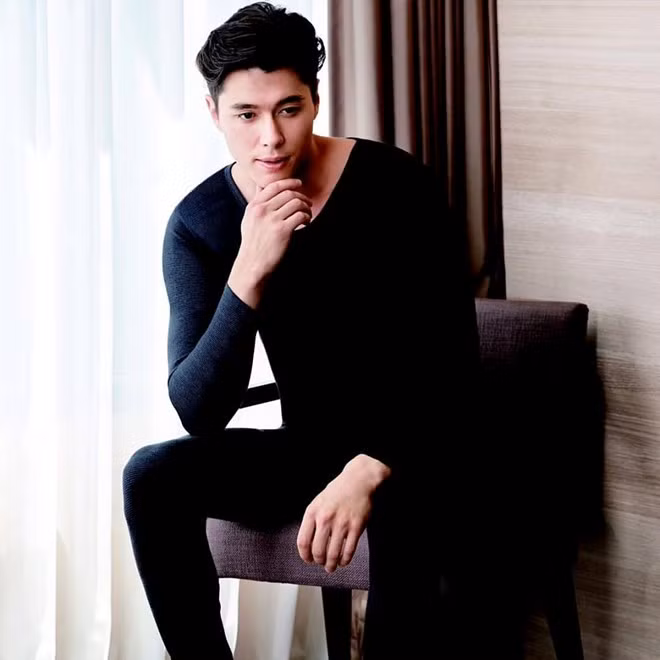 Jack Luck năm nay 25 tuổi, anh là người mang hai dòng máu Trung Quốc và Australia. Trong nhiều năm Jack Luck được bình chọn là nam MC hấp dẫn, nổi tiếng nhất tại Đài Loan (Trung Quốc) và có số lượng fan đông đảo.