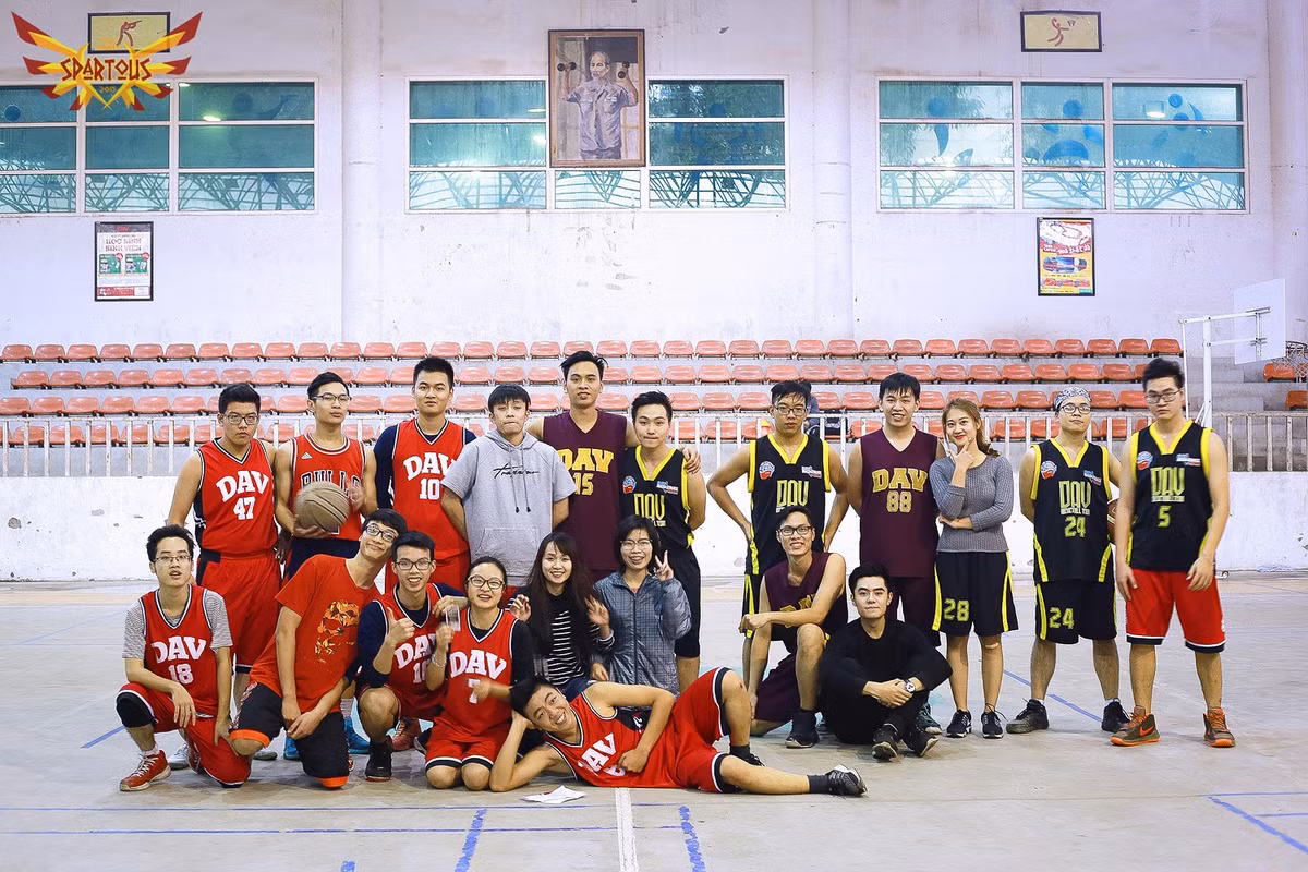 Đại hội Thể thao Sinh viên Học viện Ngoại giao - DAV Games năm nay diễn ra từ ngày 13/12/2015 đến ngày 26/03/2016. DAV Games 2015 mang ý nghĩa gắn kết và nâng cao tinh thần thể thao không chỉ cho sinh viên, mà còn hướng đến cán bộ công nhân viên toàn Học viện.