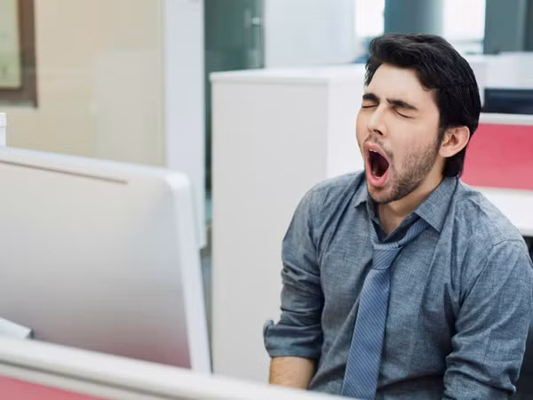 Trật khớp hàm sau một lần… ngáp to Trat khop ham sau mot lan… ngap to