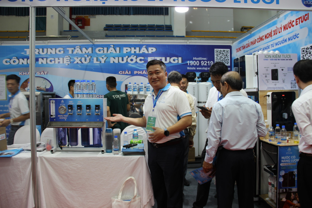 Trien lam quoc te lan thu 7 ve Dieu khien va Tu dong hoa-Hinh-13