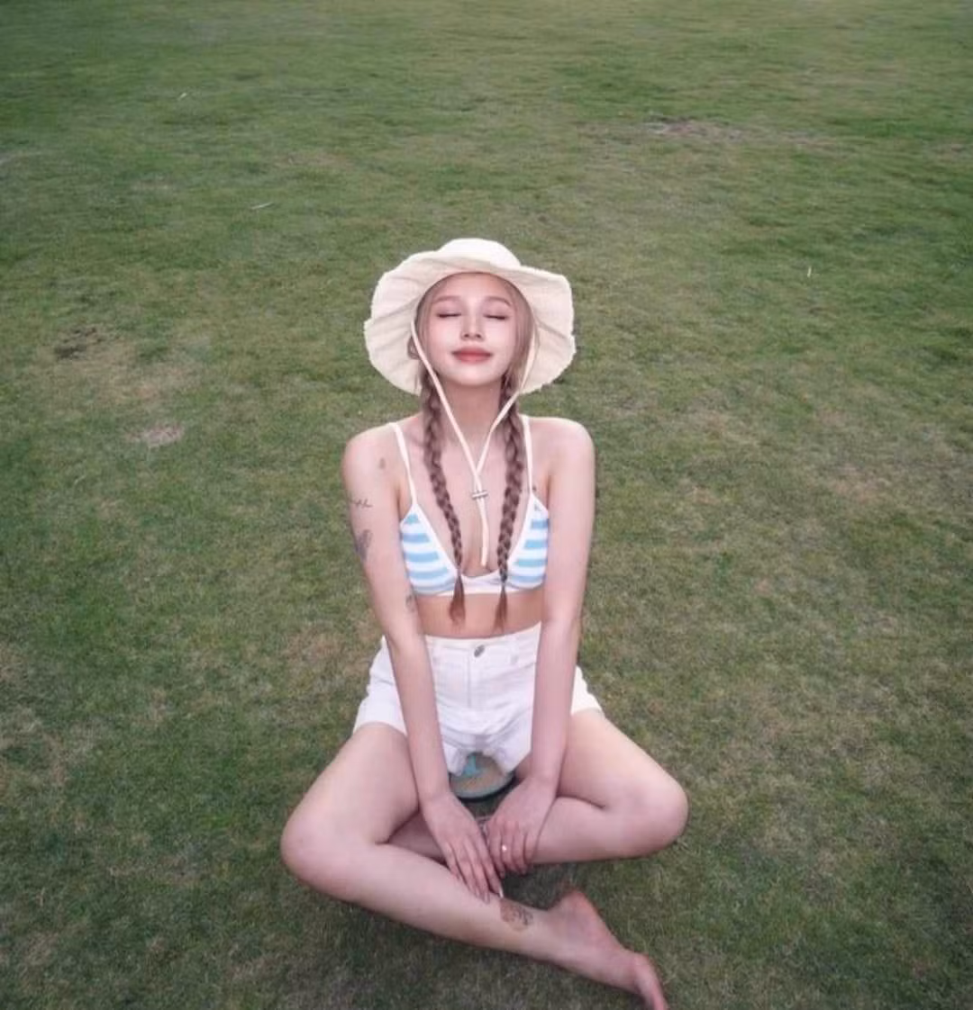 Xoai Non khoe dang, lo hinh xam ben bien-Hinh-2