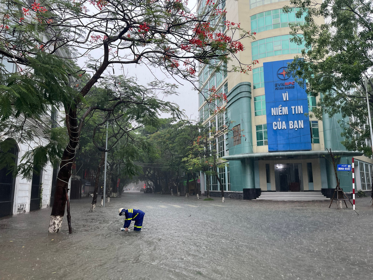 Mua lon nhat trong khoang 20 nam tro lai day tai Hai Phong-Hinh-5