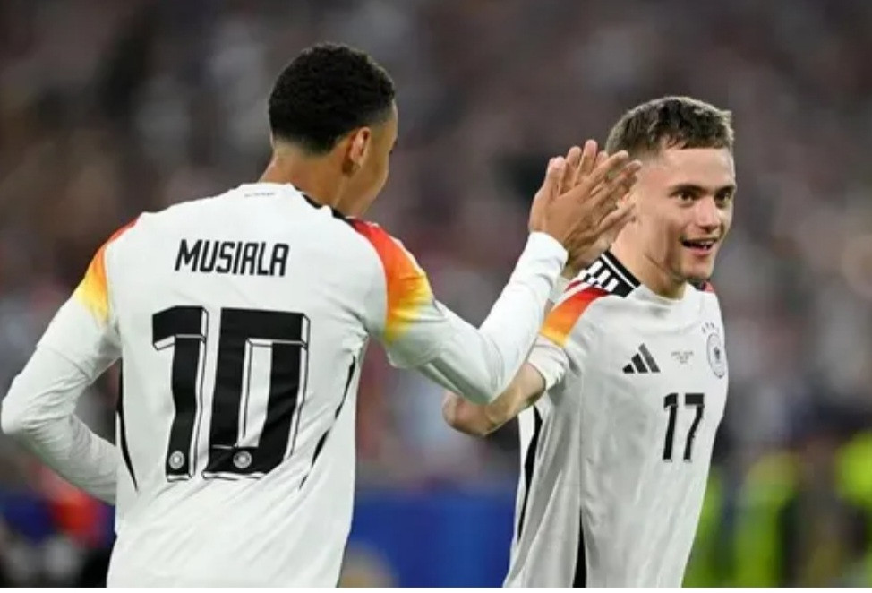 Hang loat ky luc duoc thiet lap trong tran Duc thang Scotland