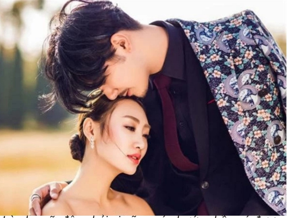 Dang sau mot nguoi dan ba manh me la nguoi dan ong vang mat