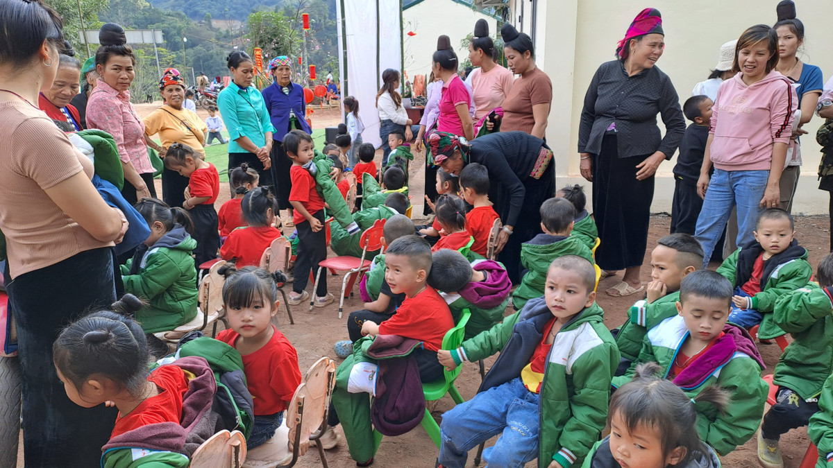 Ấm lòng xuân bản Nà Ui - Hình 5 Am long xuan ban Na Ui-Hinh-5