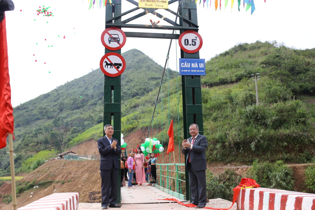 Ấm lòng xuân bản Nà Ui - Hình 3 Am long xuan ban Na Ui-Hinh-3