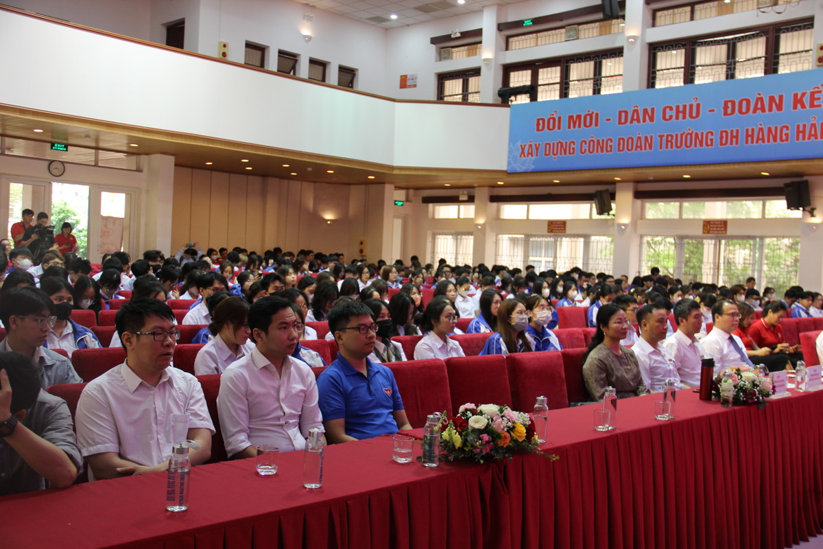 Hai Phong: Tung bung mit tinh huong ung ngay toan dan hien mau tinh nguyen