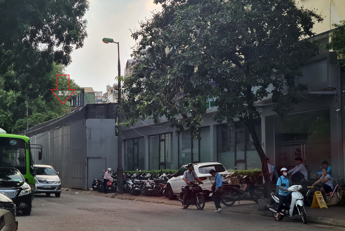 Hà Nội: Dân tố 1 công ty có cấu hiệu vi phạm trật tự xây dựng Ha Noi: Dan to 1 cong ty co cau hieu vi pham trat tu xay dung