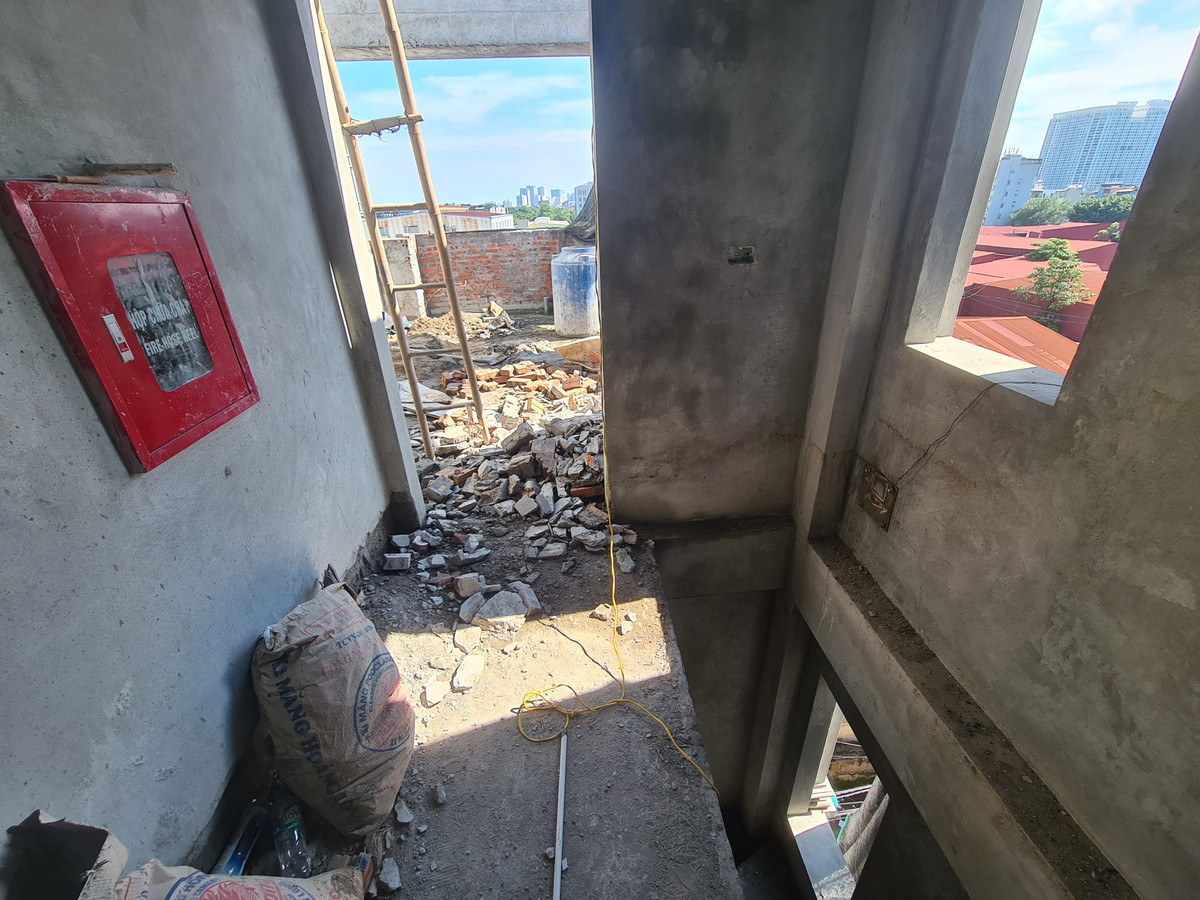 View - Hà Nội: Tháo dỡ xong phần sai phạm công trình ở phường V | Báo Tri thức và Cuộc sống - TIN TỨC PHỔ BIẾN KIẾN THỨC 24H