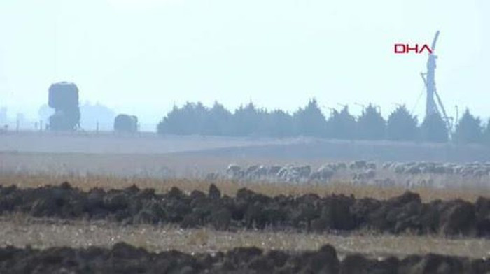 Trong tình cảnh này, Washington sẽ không thể cung cấp cho Ankara những vũ khí cần thiết theo yêu cầu, thậm chí không loại trừ việc họ cấm Thổ Nhĩ Kỳ sử dụng một số vũ khí như tiêm kích F-16 để chống lại đồng minh.