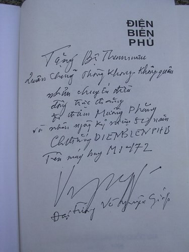 Bút tích tặng Bộ Tham mưu Quân chủng Phòng không - Không quân nhân chuyến Đại tướng về thăm căn cứ Mường Phăng năm 2004 - năm kỷ niệm 50 năm chiến thắng Điện Biên Phủ.