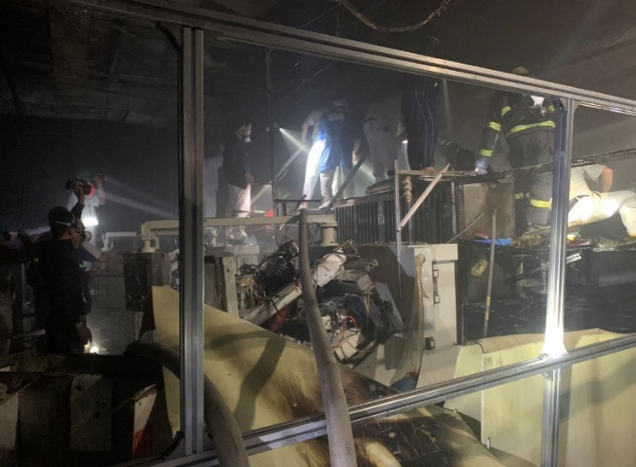 Kip thoi dap tat dam chay kho linh kien o Ha Noi