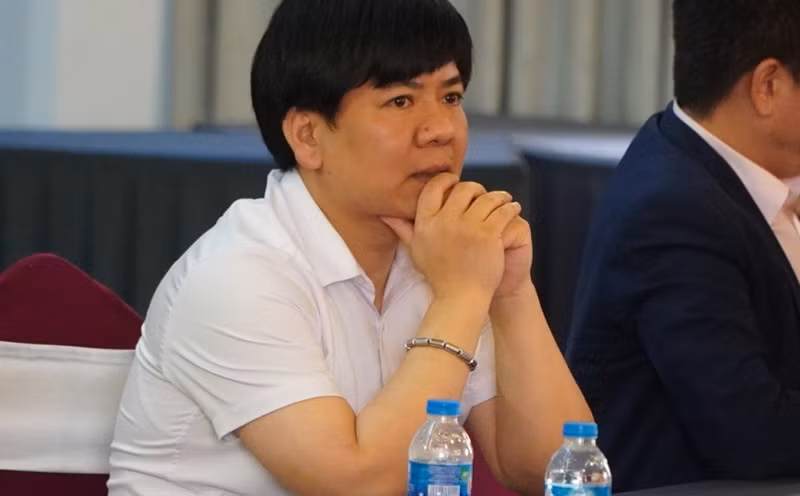 Ông Thủy cũng từng là thành viên trong chương trình Shark Tank Việt Nam với vai trò là nhà đầu tư chính. Năm 2023, Shark Thủy bất ngờ bị nhiều người tố cáo lừa đảo chiếm đoạt hàng nghìn tỷ đồng thông qua các loại hợp đồng dưới hình thức tiền gửi.