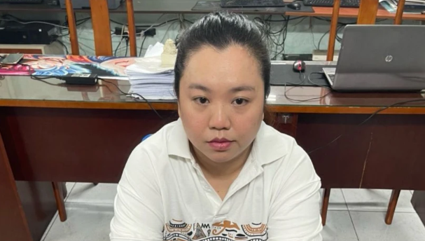 Lua lam thu tuc du hoc, nu quai chiem doat hon 4,5 ty