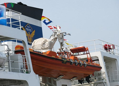 Cano được trang bị trên tàu cho cứu nạn và các tình huống huấn luyện.