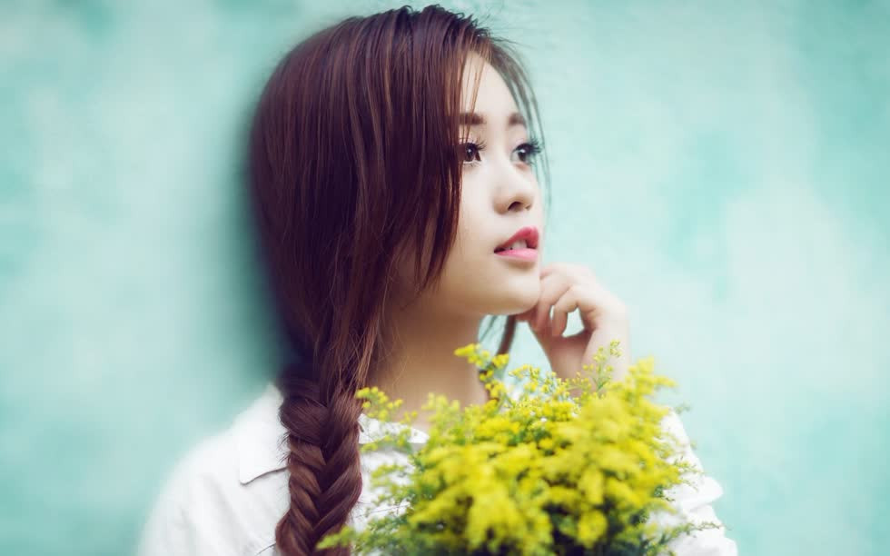  Tuổi Ngọ: Tử vi ngày 13/10/2020 chúc mừng Ngọ vì bạn đã đạt được mục tiêu đặt ra. Ngọ là người thông minh nên không sợ khó khăn cản bước. Tình hình tài chính rất ổn, bạn có thể tính chuyện đầu tư làm ăn lâu dài. Tình yêu không cần phải bận tâm lúc này đâu. Hãy coi như đó là duyên số. Nếu hợp với bạn thì nó sẽ tự tìm đến. Con số may mắn: 1, 4. Màu sắc may mắn: Màu vàng. Quý nhân phù trợ: Thìn, Ngọ. 