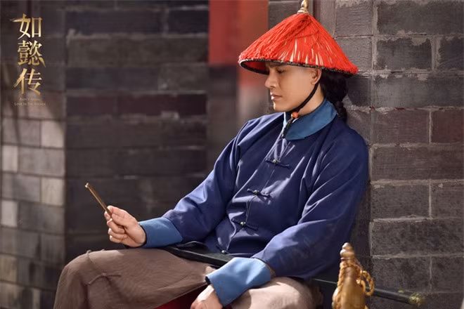 Theo hồi ức của Phú Sát Đa Nhĩ Tế, Cảnh Vận môn không phải là nơi mà ai cũng có thể ra vào. Ngay tới những quan viên có địa vị trọng yếu hay quý tộc, vương gia cũng cần phải được tra xét cẩn thận mới có thể bước qua cánh cổng ấy. 