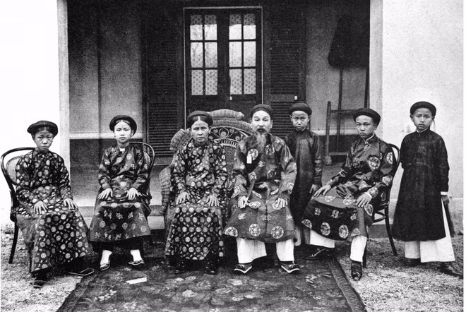 Gia đình một viên quan ở vùng đồng bằng sông Hồng.