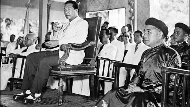 Vua cuối cùng ngồi trên ngai vàng triều Nguyễn là Bảo Đại. Sau Cách mạng tháng Tám (1945), Bảo Đại thoái vị, triều Nguyễn cáo chung, sứ mệnh của chiếc ngai vàng cũng khép lại. Điều đặc biệt là trong 143 năm tồn tại của nhà Nguyễn, chiếc ngai vàng tại điện Thái Hòa chưa bao giờ bị di chuyển khỏi vị trí ban đầu. Đến nay, ngai vàng triều Nguyễn là hiện vật độc bản có giá trị lịch sử, văn hóa và mỹ thuật.