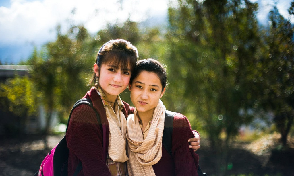 Tuy nhiên, chế độ ăn của người Hunza có điểm đáng chú ý. Họ sử dụng rất nhiều mơ, loại thực phẩm giàu Amygdalin, chất có thành phần chống ung thư. Mơ xuất hiện ở khắp nơi. Thậm chí, mức độ kinh tế của người Hunza còn có thể đo bằng số cây mơ họ trồng. Ảnh: Dawn.