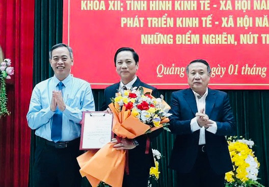 PCT UBND tinh Quang Tri duoc chuan y tham gia Ban thuong vu Tinh uy