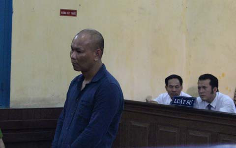 Trần Văn Miên trong những phiên tòa trước.