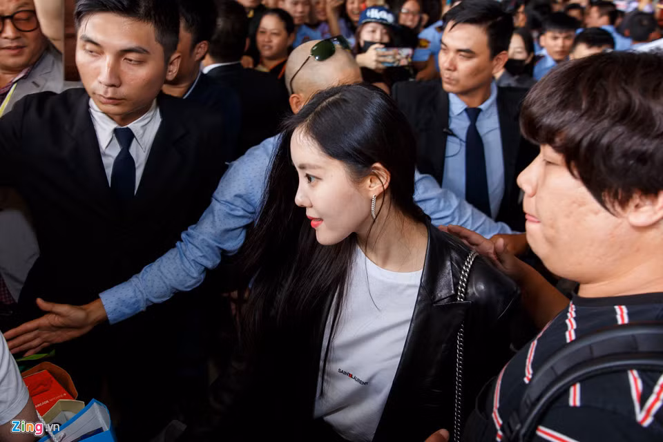 Không phải lần đầu tiên tới Việt Nam nhưng T-ara luôn nhận được sự chào đón nồng nhiệt của khán giả. Concert lần này của nhóm được kỳ vọng sẽ đạt 10.000 khán giả.