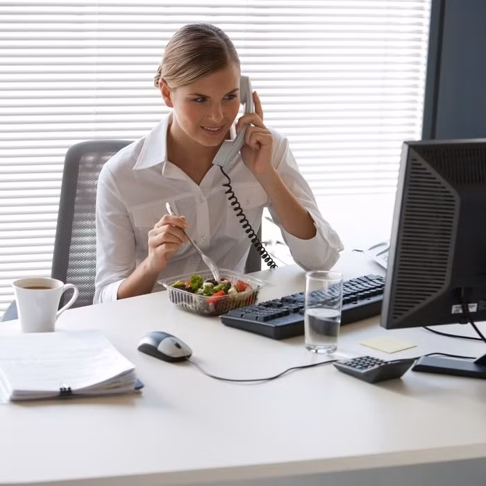 Giu thoi quen o van phong the nay bao sao dau om trien mien