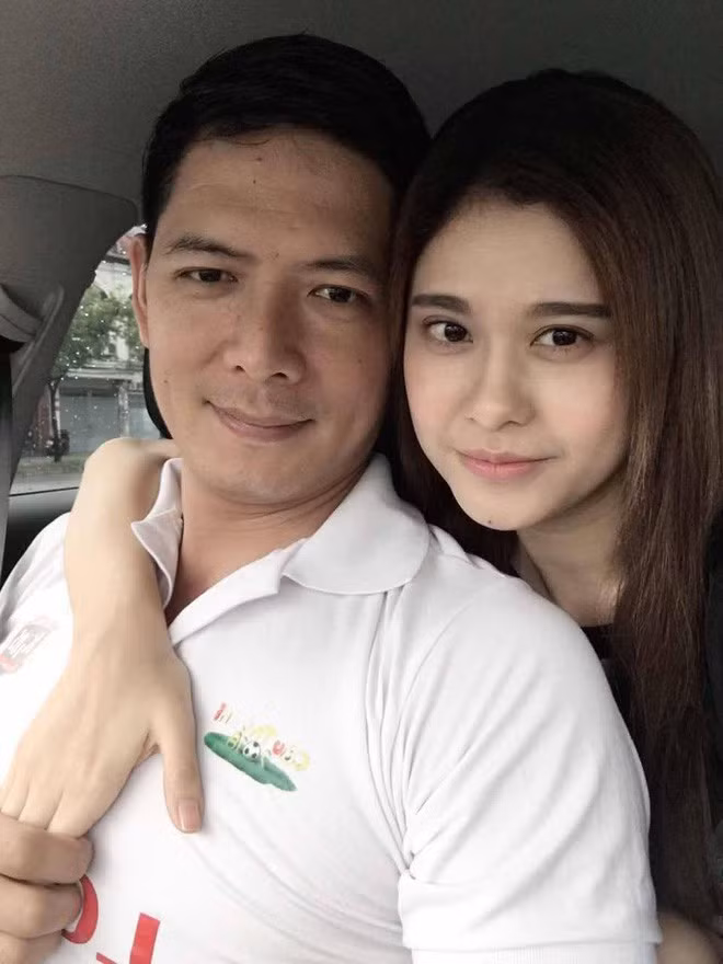 Bức ảnh Bình Minh và Trương Quỳnh Anh tình cảm xuất hiện trên mạng từ chiều 3/12.