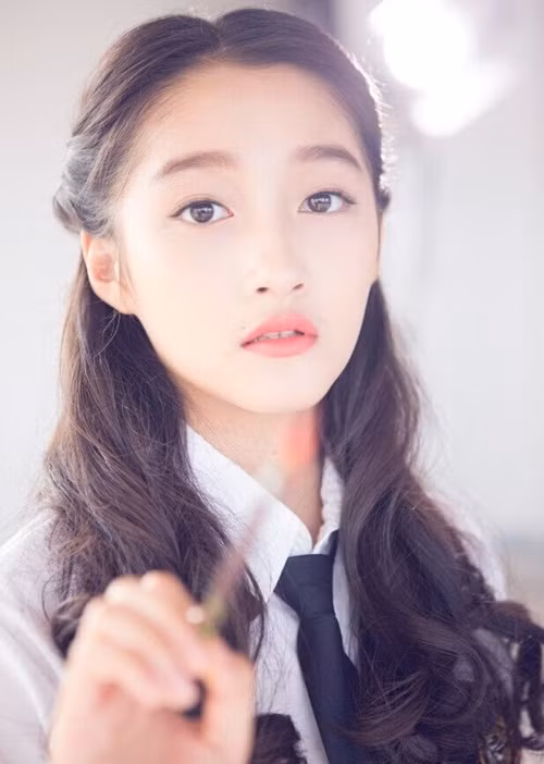 Do tai sac Dich Le Nhiet Ba va Quan Hieu Dong-Hinh-4