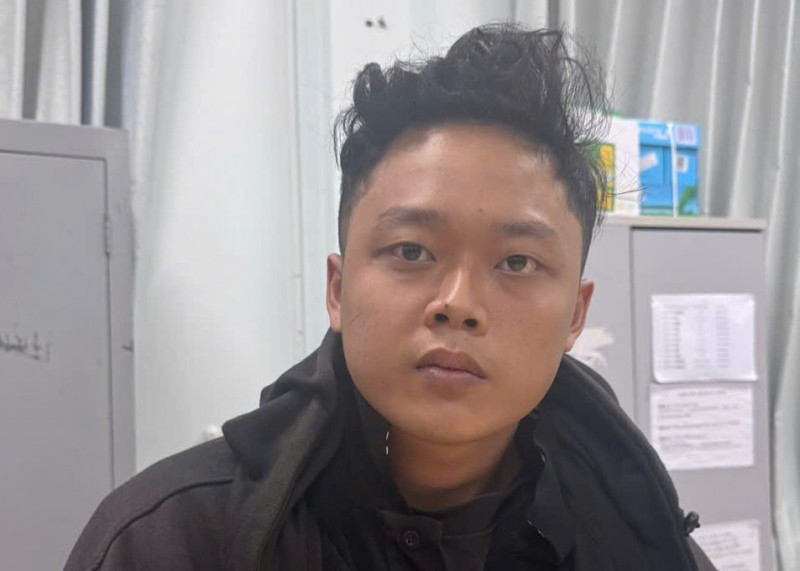 TP. Hồ Chí Minh: Bắt nghi phạm đâm chết người vì cái điếu cày TP. Ho Chi Minh: Bat nghi pham dam chet nguoi vi cai dieu cay