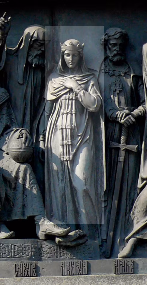 Cụ thể, Anastasia Romanovna là một trong số hơn 1.500 thiếu nữ - con gái của các quý tộc Nga - được đưa đến điện Kremlin để tuyển chọn làm bạn đời cho Sa hoàng Ivan.