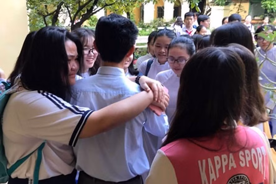 Tu cuoc chia tay trong san truong Tran Dai Nghia