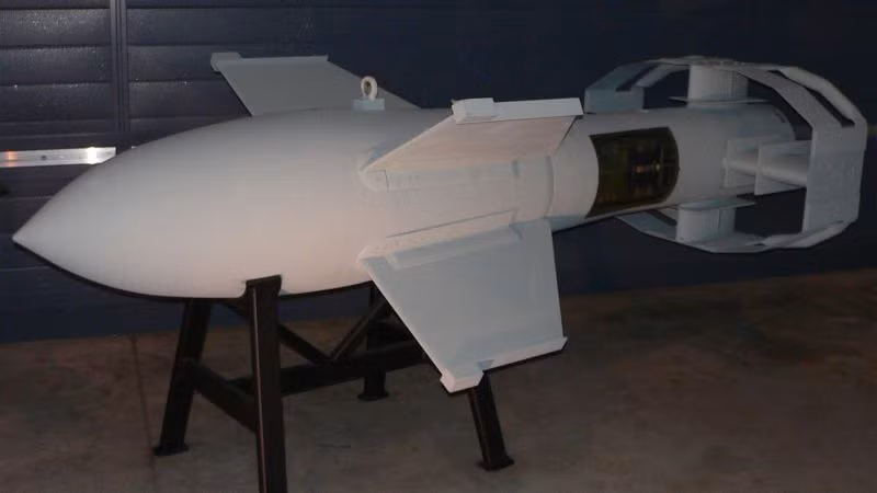 Trên thực tế, chiến hạm hạng nhẹ USS Savannah của Mỹ bị tiêu diệt sau khi trúng một quả bom Fritz X của Đức quốc xã.