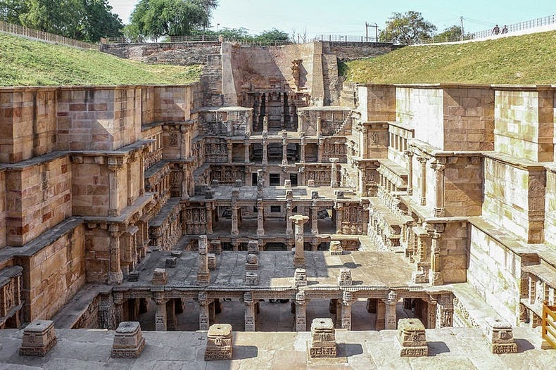 Rani Ki Vav - ngôi đền dưới lòng đất độc đáo được xây dựng tại thị trấn nhỏ của Gujarat bên bờ sông Saraswati, Ấn Độ.