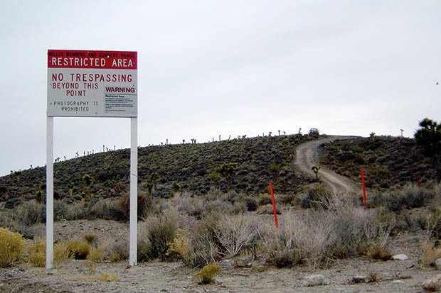 Vì nhiều lý do nên ông giữ im lặng trong hơn 30 năm và bây giờ mới quyết định tiết lộ bí mật.