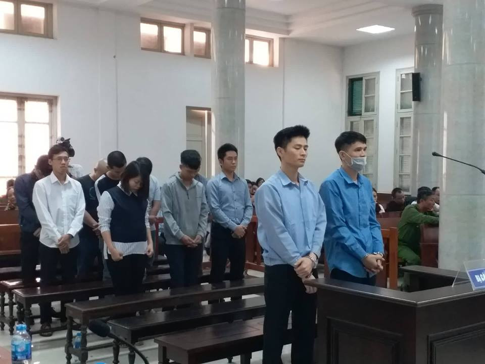 “Ong trum” san vang ao IG linh 22 nam tu, nhieu bi hai vo tay