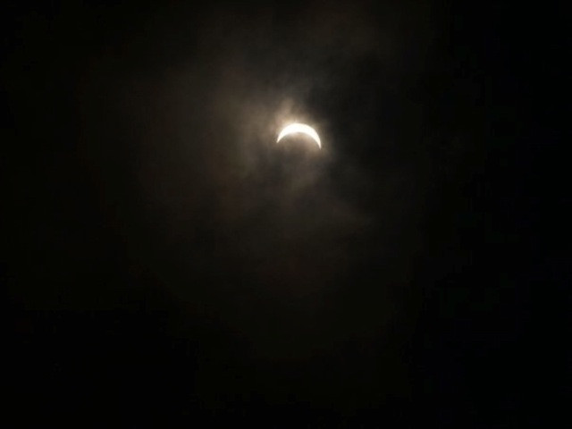 Nhiều trường hợp mắc chứng sợ bóng tối đều ảnh hưởng lớn đến cuộc sống, kết quả học tập hay hiệu quả công việc.