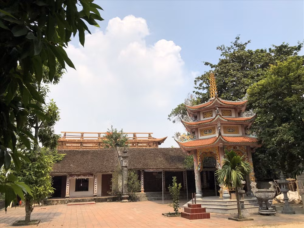 Một góc sân Vĩnh Phúc tự.