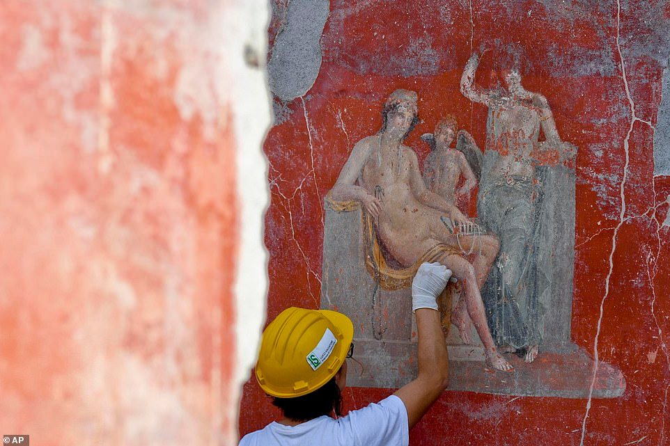 Qua quá trình kiểm tra, phân tích các bộ hài cốt, các chuyên gia phát hiện các nạn nhân đã trải qua cái chết đầy đau đớn.