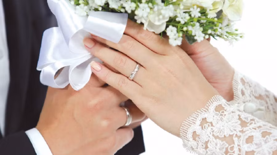 3 dai ky khi deo nhan cuoi khien vo chong toi ngay luc duc