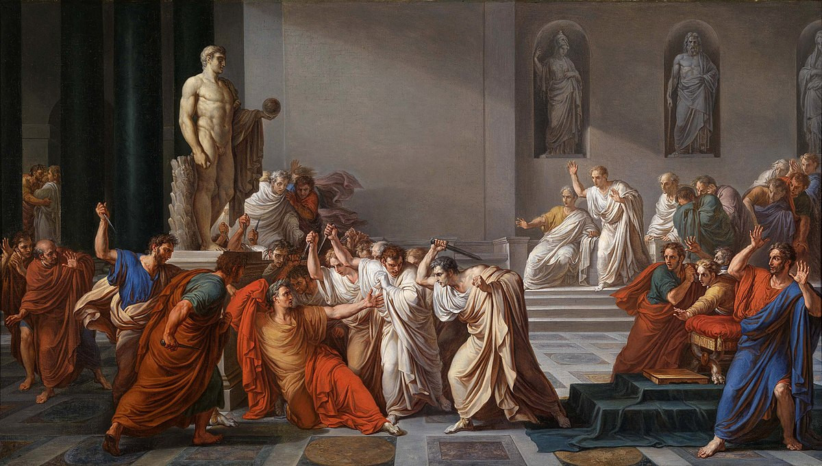 Brutus là con của Servilia - người yêu của Caesar trong một thời gian dài. Vì vậy, một số chuyên gia cho rằng Brutus là con trai của Caesar. Tuy nhiên, Brutus lại không chấp nhận mối quan hệ của mẹ với Caesar.