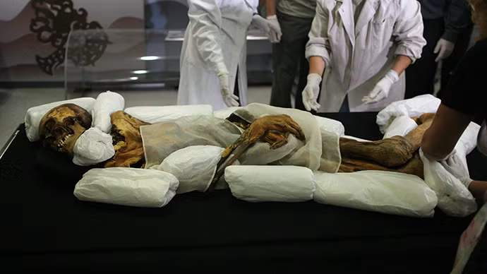 Theo người dân tại khu vực Cộng hòa Altai, sự hiện diện của xác ướp "Công chúa Altai" tại khu mộ chôn cất là “chốt chặn cánh cửa giữa lãnh địa của người sống và người chết”.