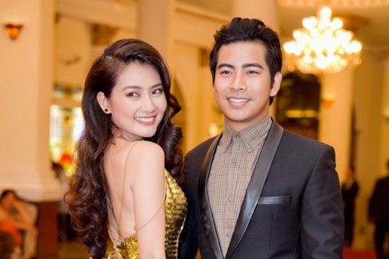 Ngoc Lan giai thich ly do “ben duyen” vai dien gai lang choi