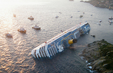 Vụ tai nạn xảy ra vào thời điểm các hành khách đang ăn tối. Theo thống kê, 32 người thiệt mạng và hơn 4.000 người bị thương trong vụ tai nạn này.