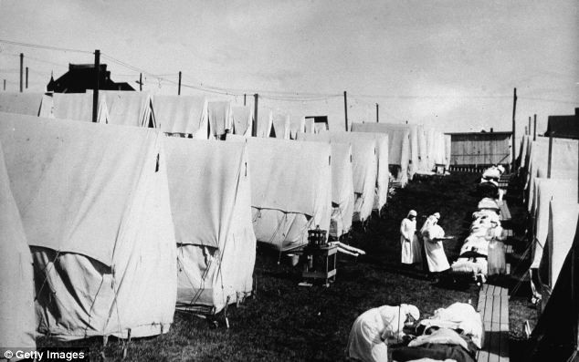 Thậm chí, có ngày cao điểm, hơn 750 người ở Philadelphia qua đời vì dịch bệnh nguy hiểm này.